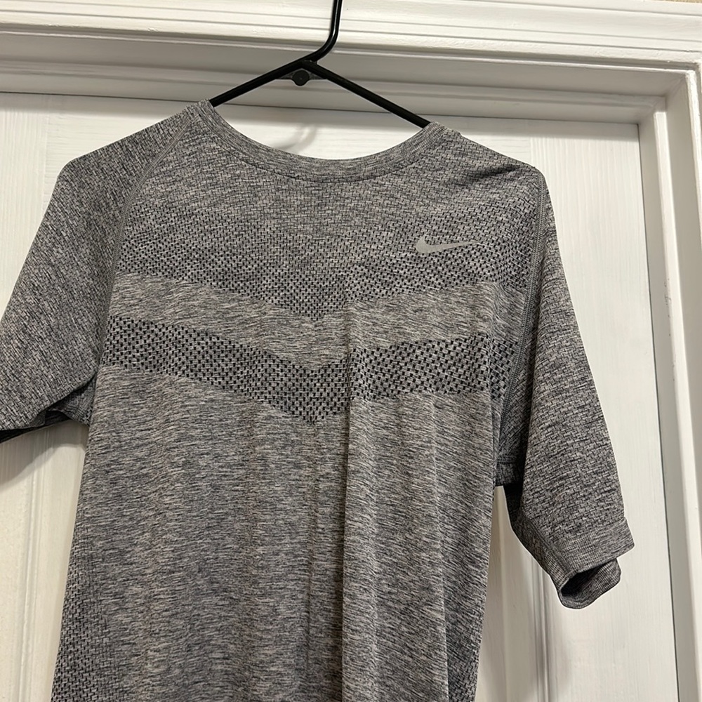 Nike knit dr fit size medium